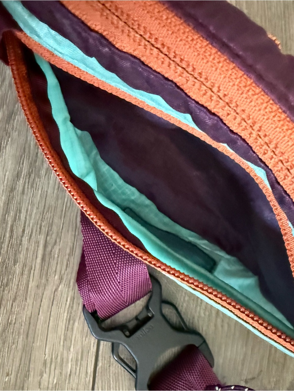 Patagonia Plum and Mint Crossbody Pack with Orange Zips - Picture 3 of 5